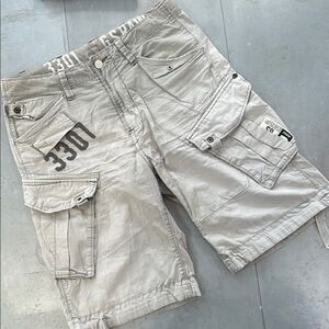 G-Star 32” Men's Rovic Loose Gray Cargo Shorts - good used condition